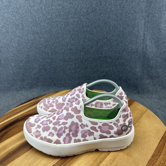 Oofos Shoes Womens Size 6.5 OOmg eeZee Low Slip On Rose Leopard Recovery Sneaker - Picture 6 of 10